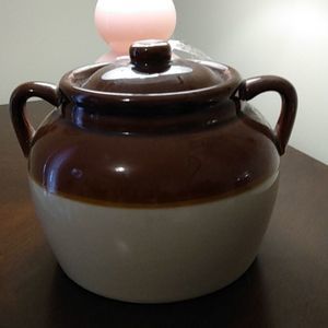 Bean Pot Extra Large Excellent Condition